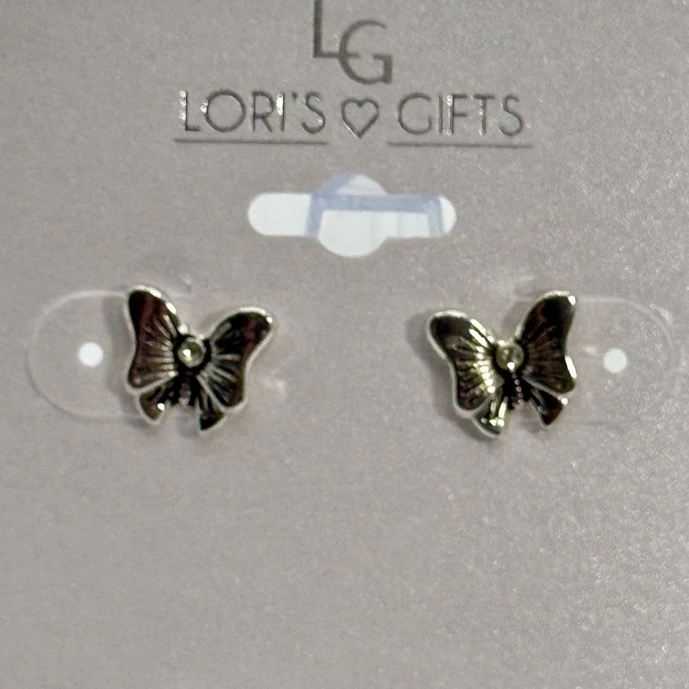 Loris Gifts Butterfly Stud Earrings‎ Silver Tone Sensitive Ears Cute